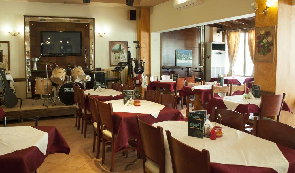 איגומניטסה Stavrodromi Hotel מראה חיצוני תמונה