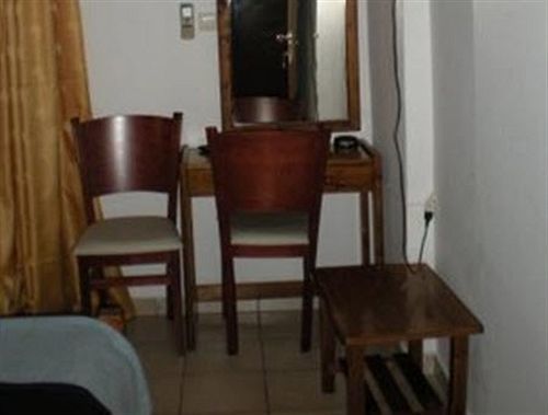איגומניטסה Stavrodromi Hotel מראה חיצוני תמונה